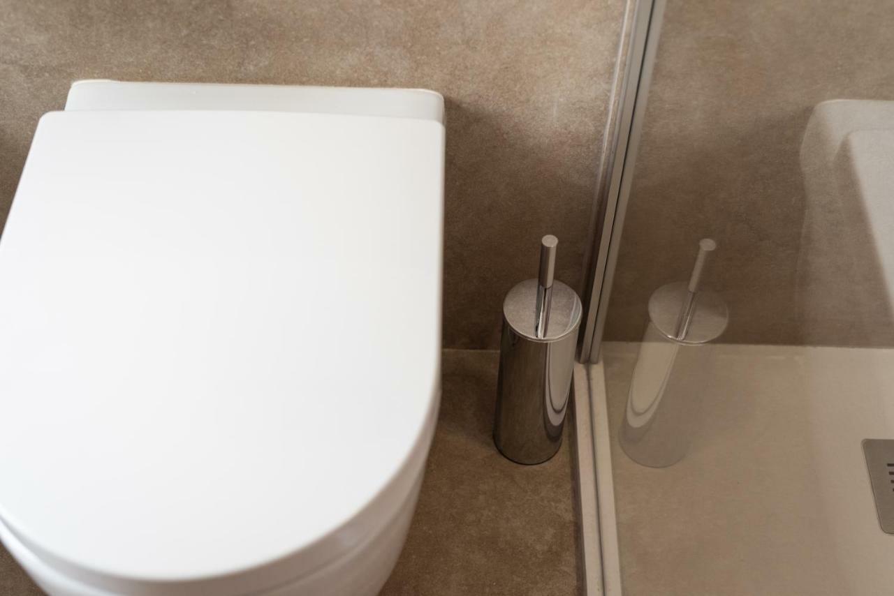 Double or Twin Room Private Bathroom