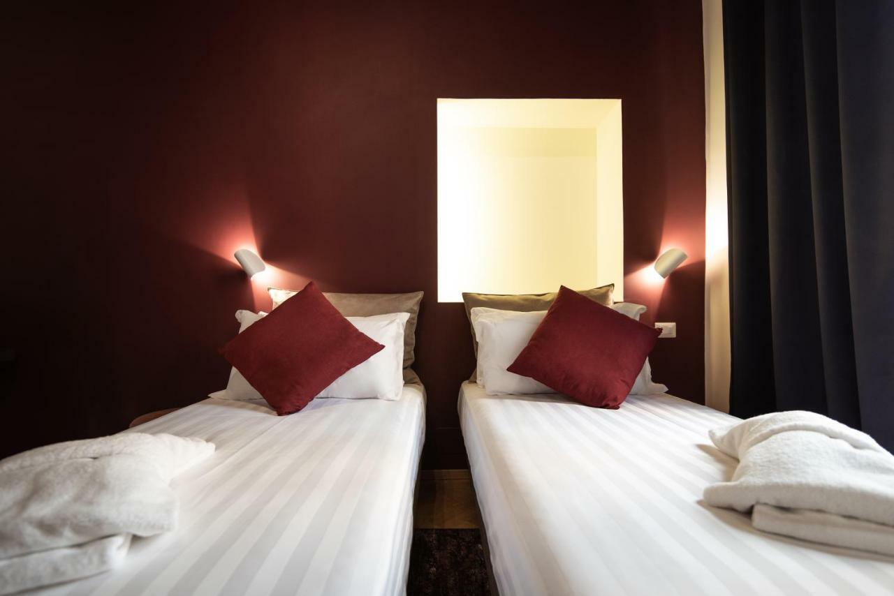 Double or Twin Room Private Bathroom