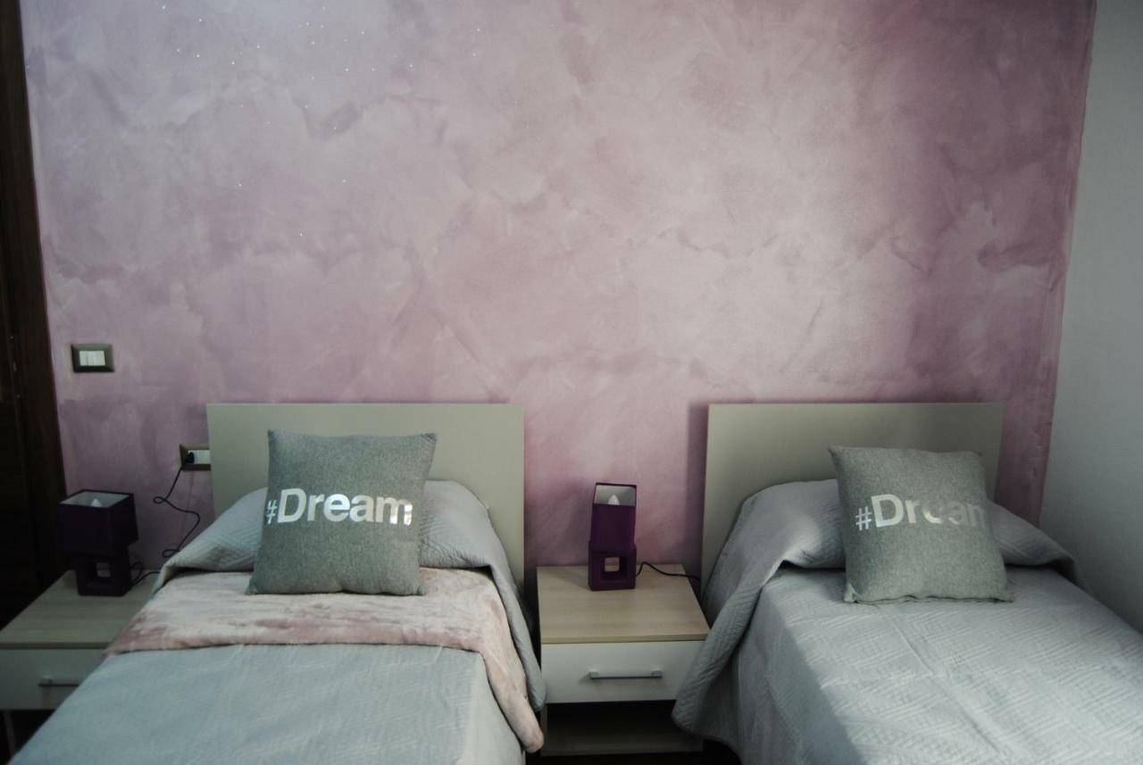 Double or Twin Room Private Bathroom