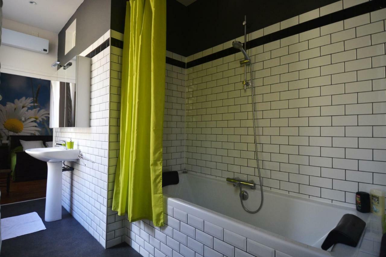 Classic Tweepersoonskamer met Bad en Douche