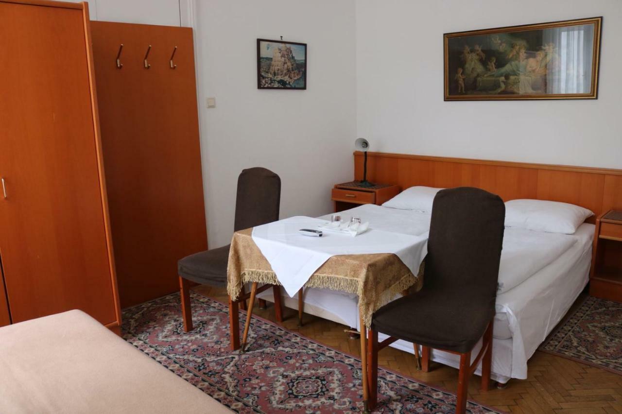 Double Room Shared Toilet