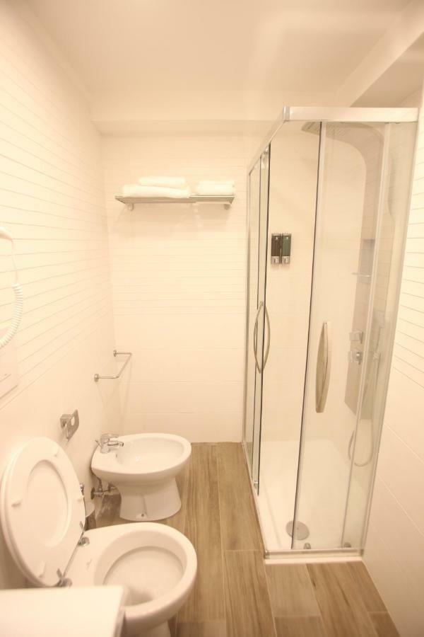 Family Room Private Bathroom