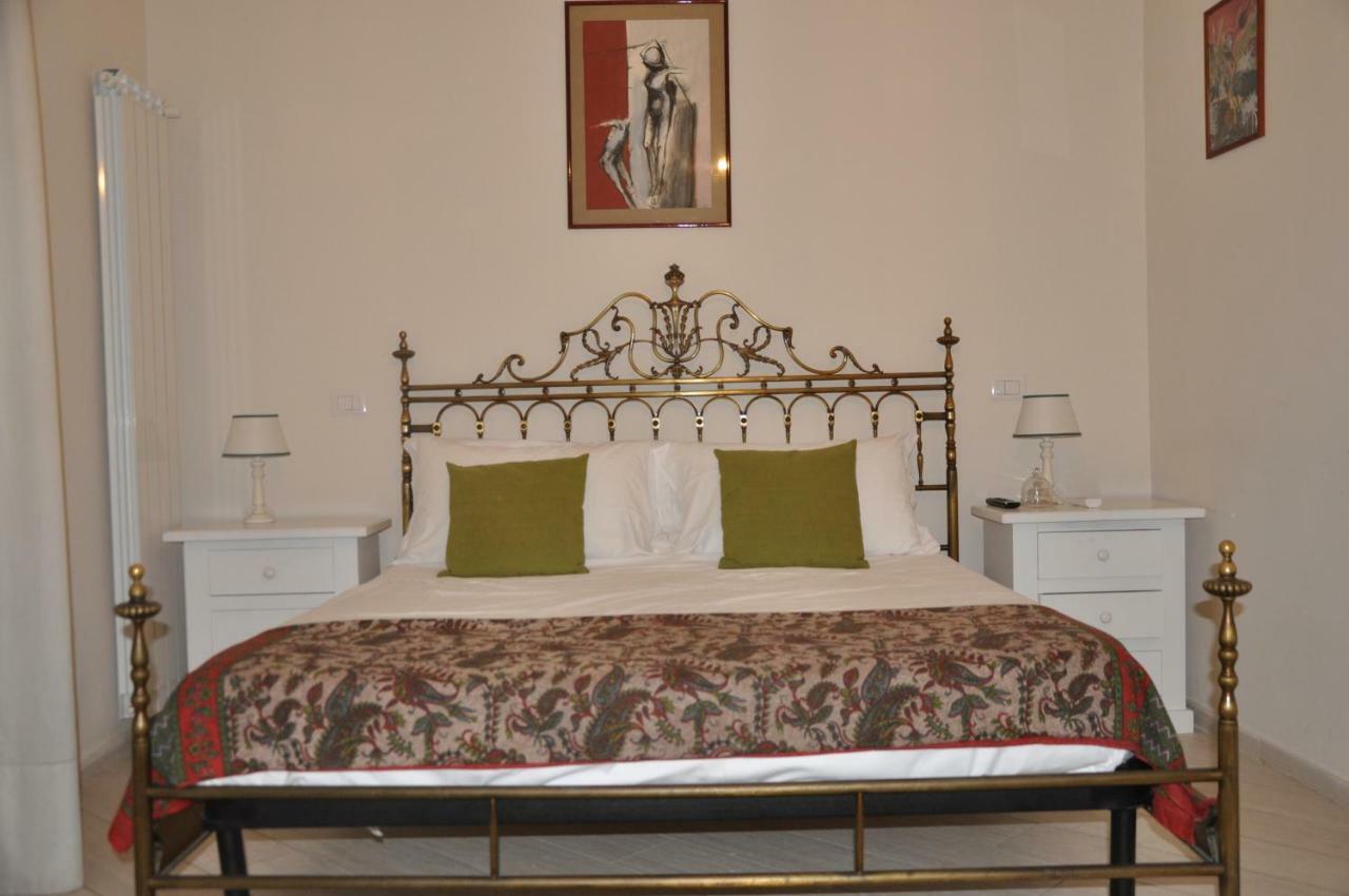 Quadruple Room with Balcony and City View,895218946:JPEG