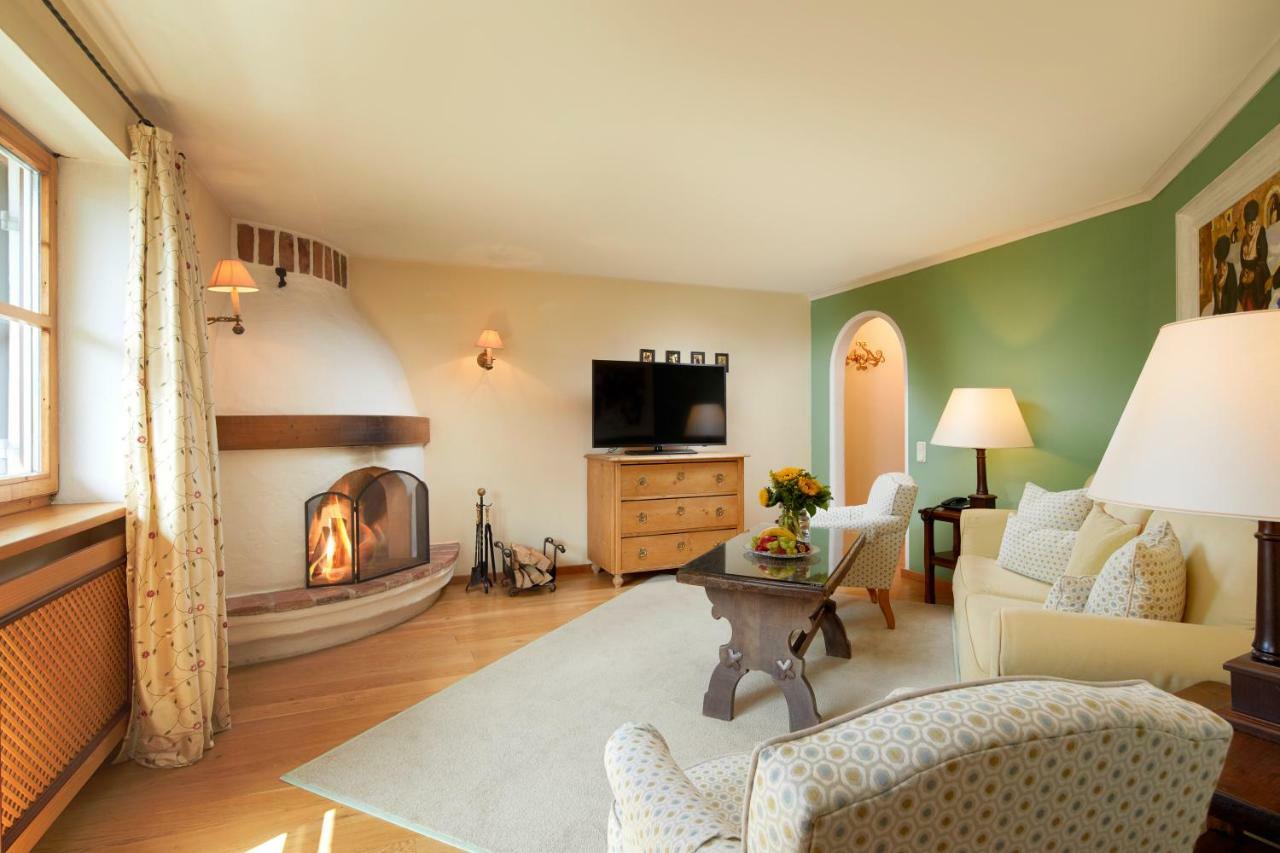 Superior One-Bedroom Apartment Balcony