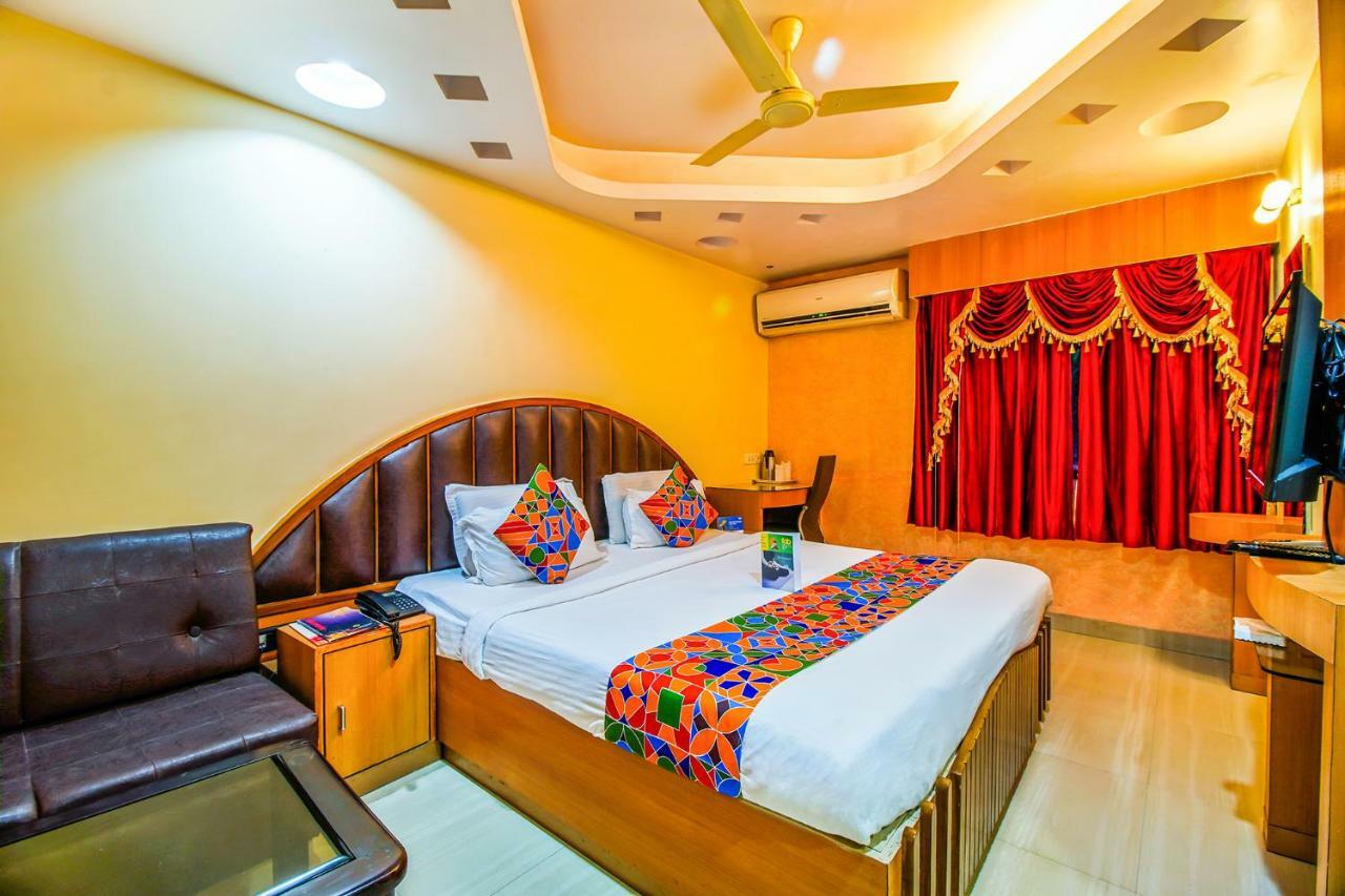 Deluxe Room,908804917:JPEG