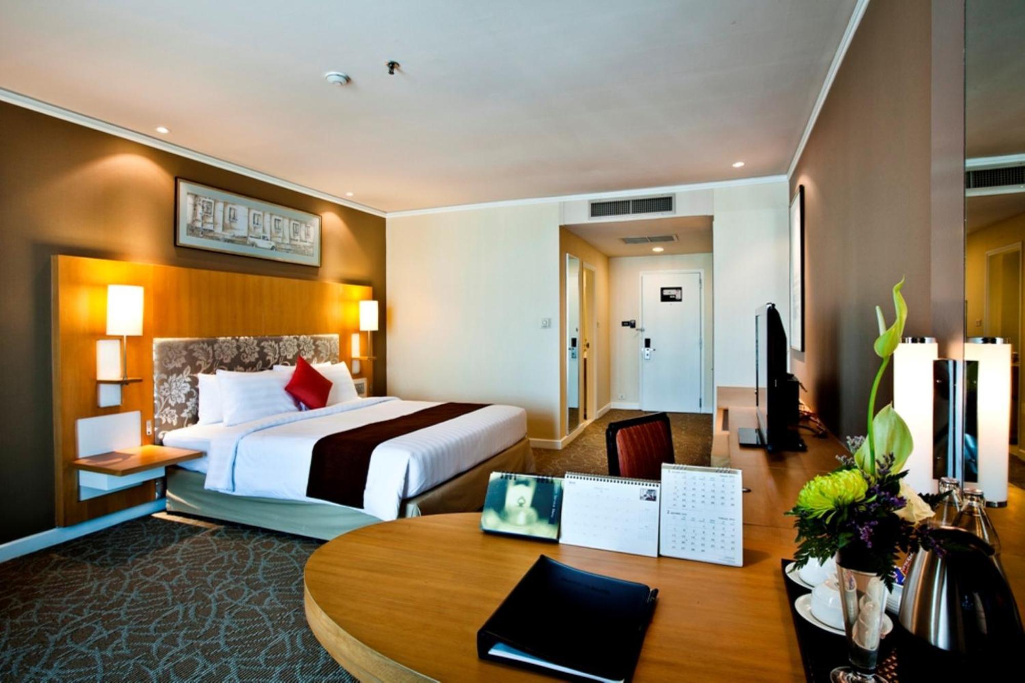 Superior Double or Twin Room City View