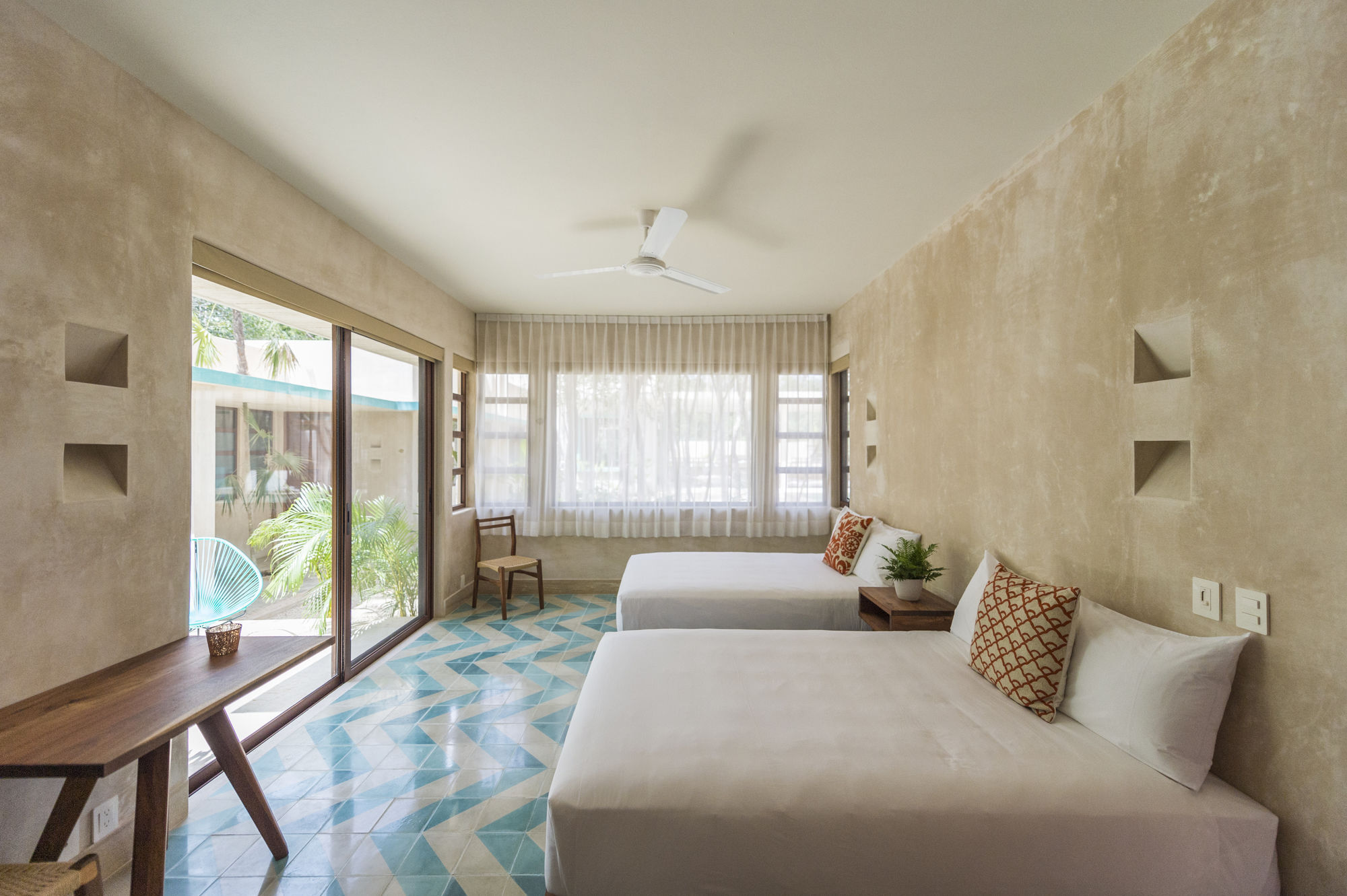 Deluxe Double Suite