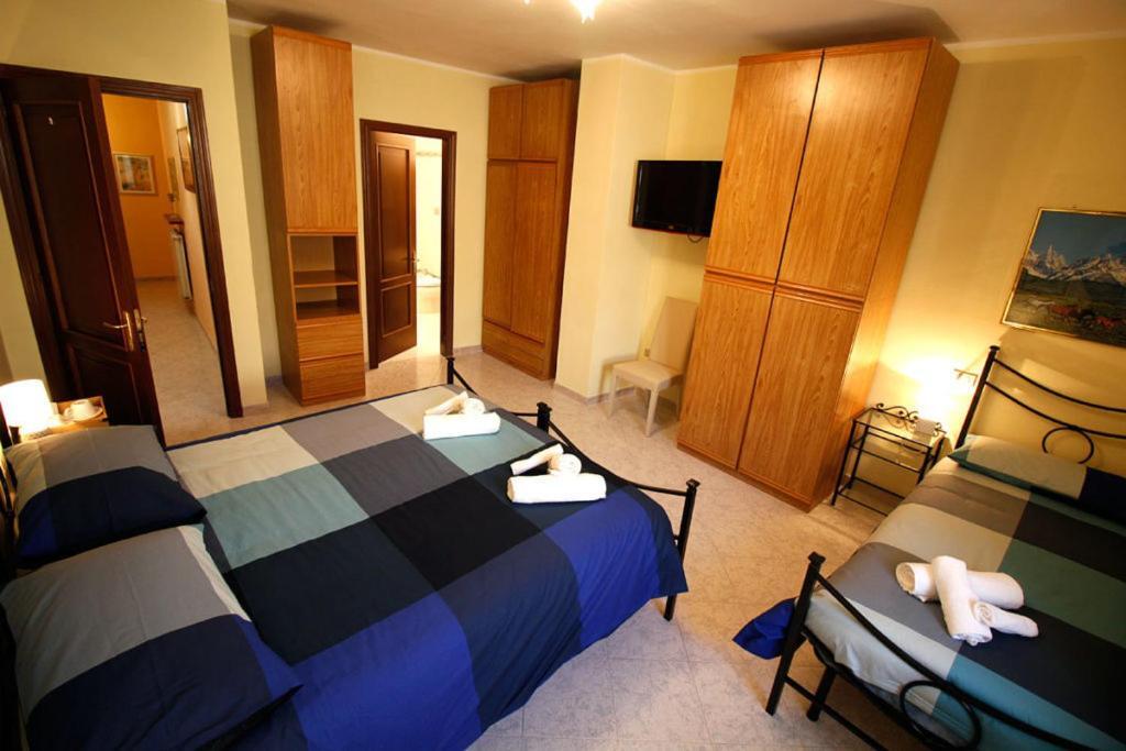Triple Room Private Bathroom,918475240:JPEG