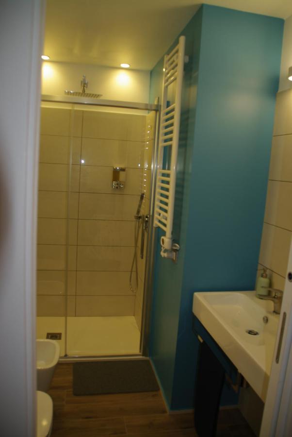 Double or Twin Room Private Bathroom