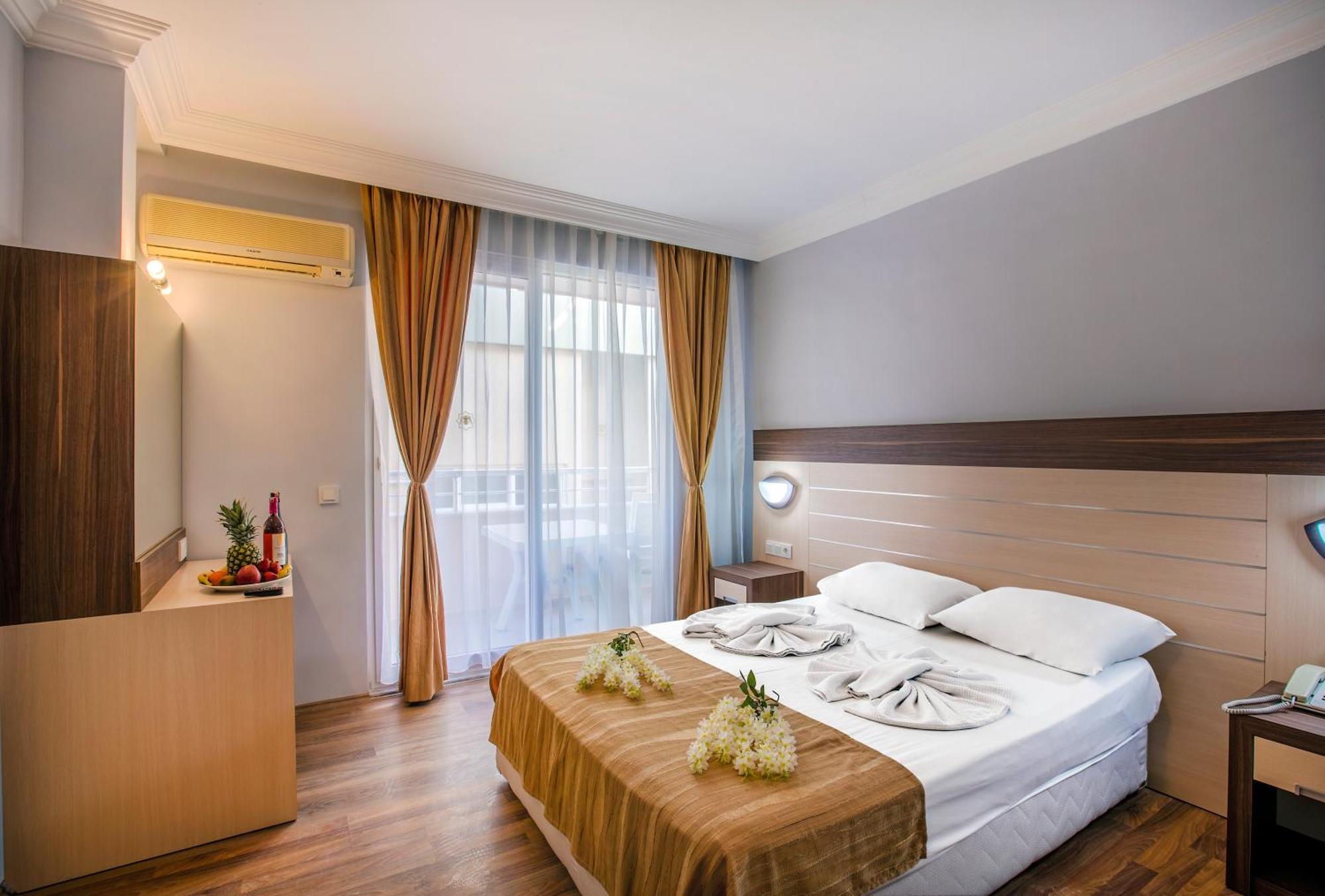 Budget Double Room,1216413301:JPEG
