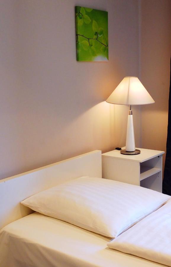 Chambre Simple avec Salle de Bains Commune