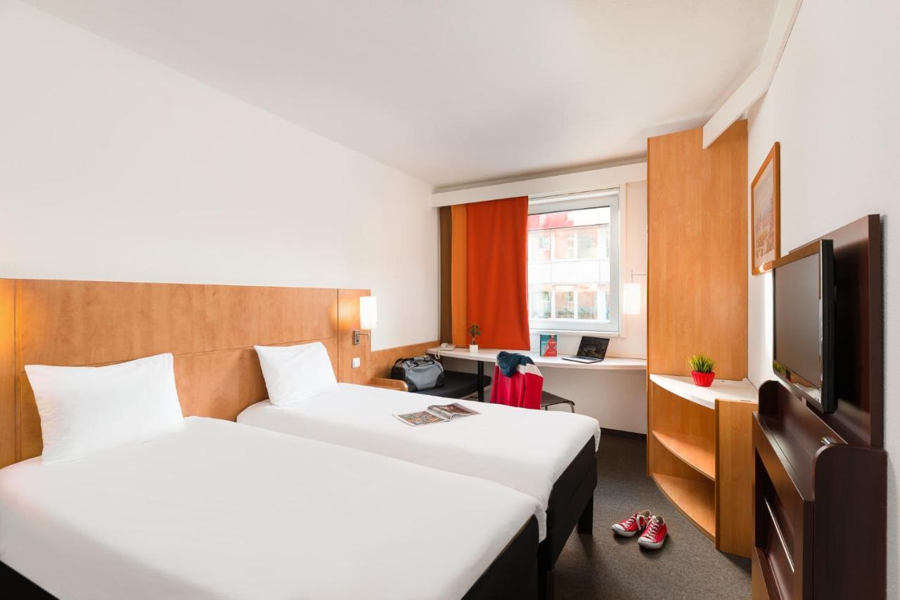 Standard Twin Room,925708432:JPEG