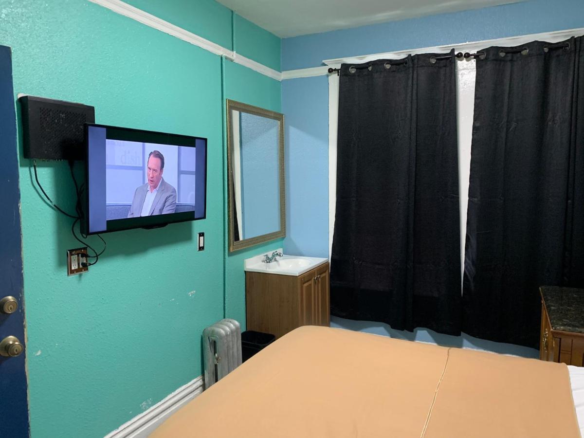 Double Room Shared Hallway Bathroom