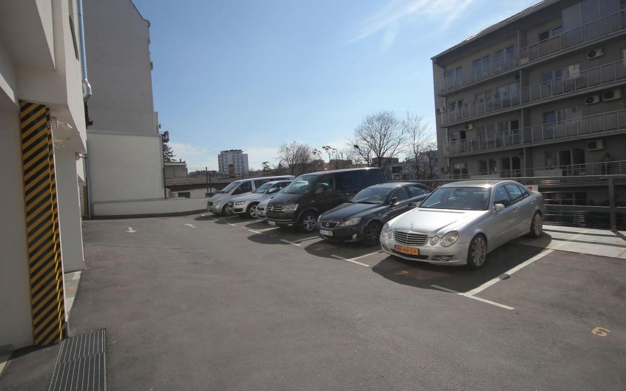 Camera Matrimoniale Standard con Parcheggio Gratuito