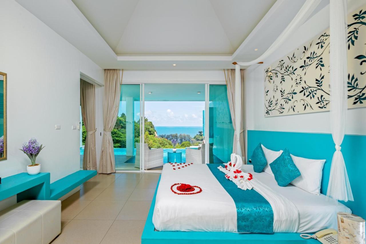 Grand Seaview Pool Suite