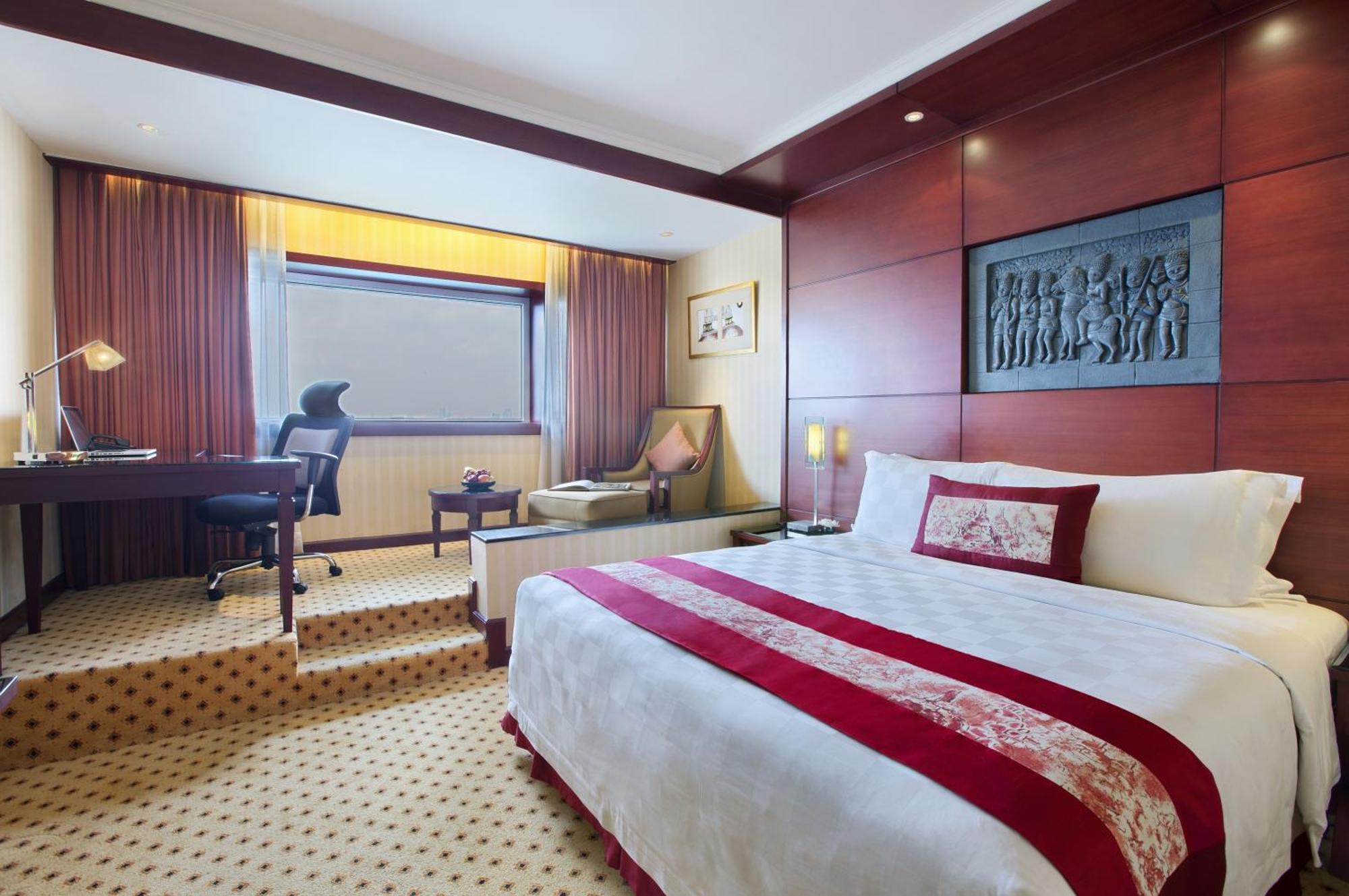 Premier Deluxe King room