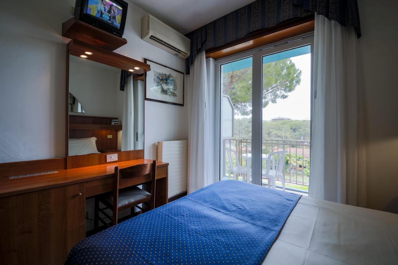 Deluxe Family Room Balcony
