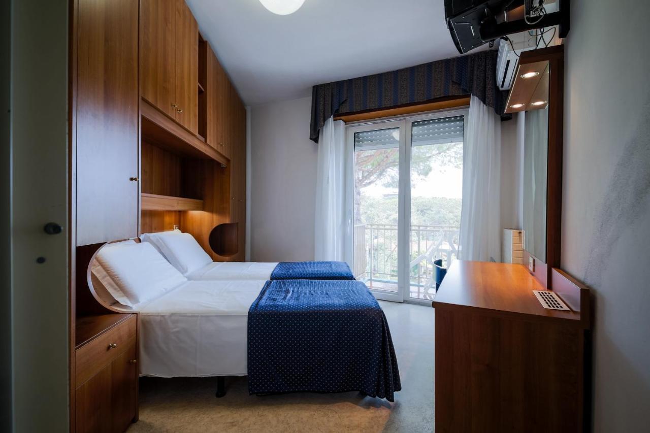 Deluxe Family Room Balcony