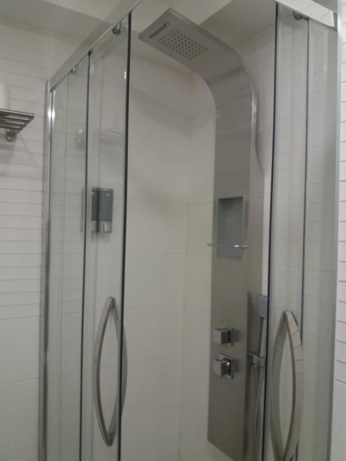 Quadruple Room Private Bathroom
