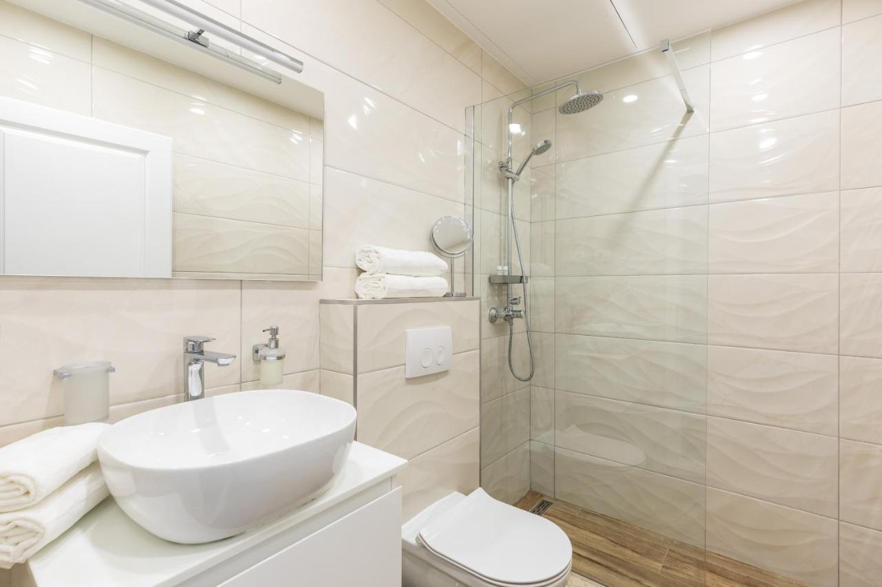 Deluxe Double Room Extra Bed