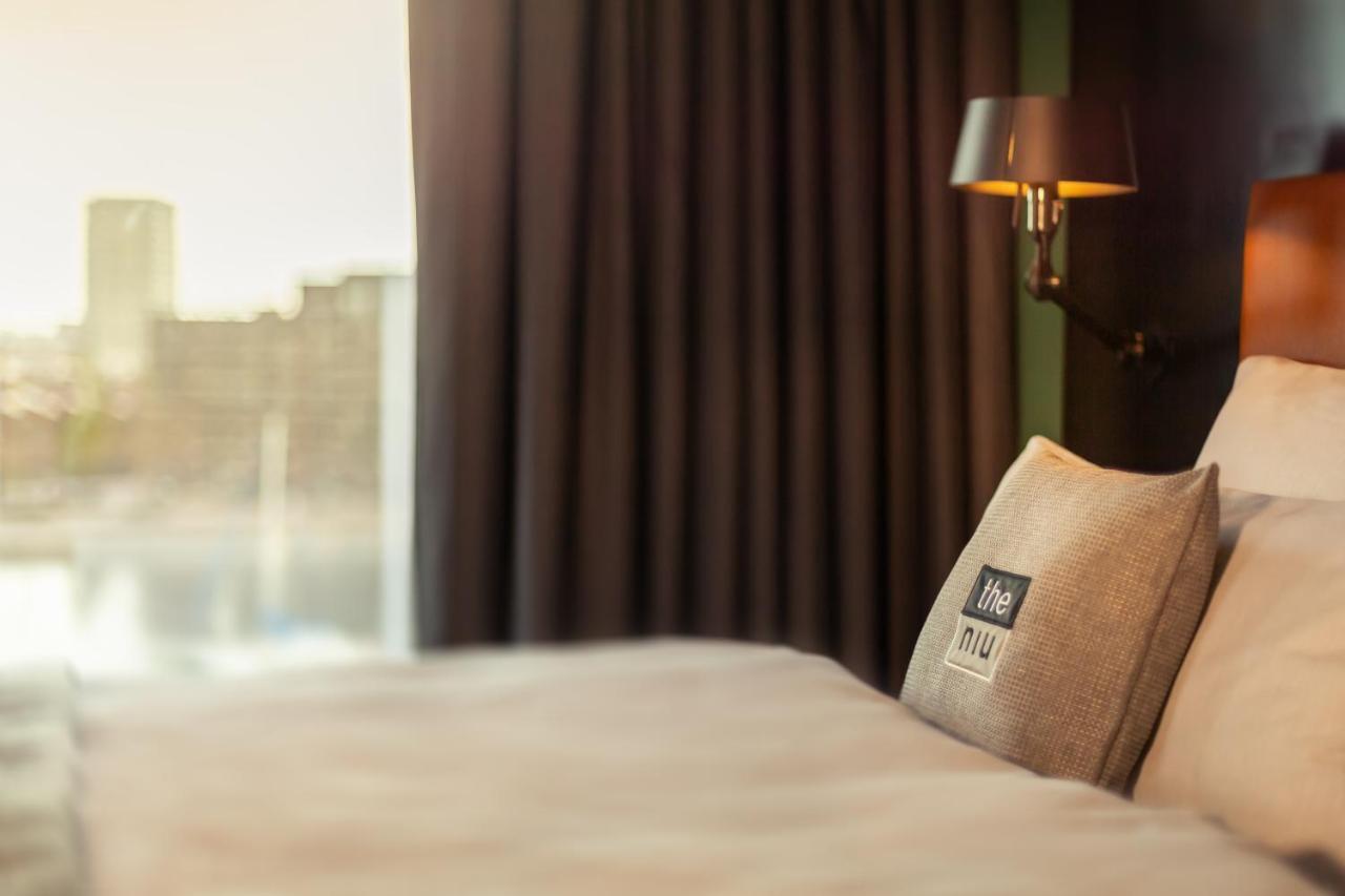 Quarto Queen Premium com Vista do Porto