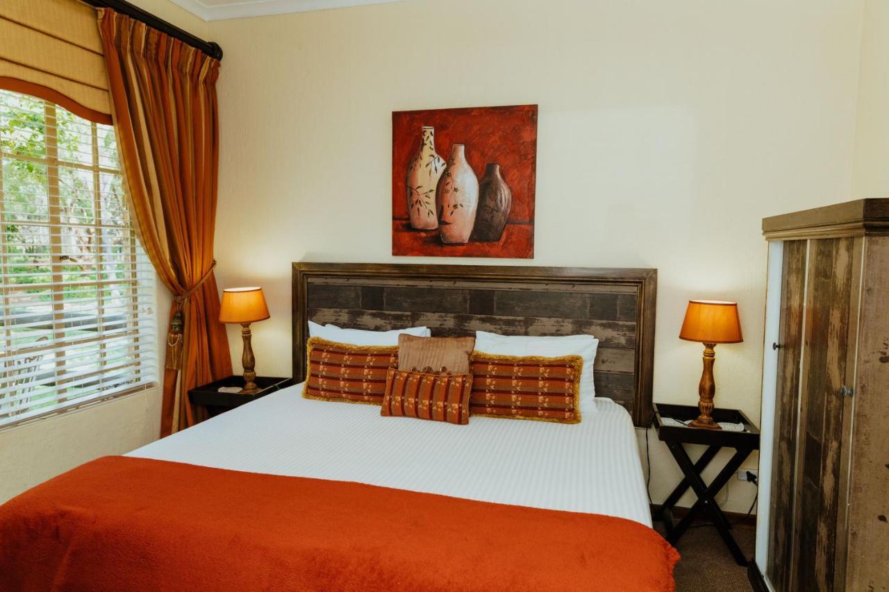 Double or Twin Room Garden View