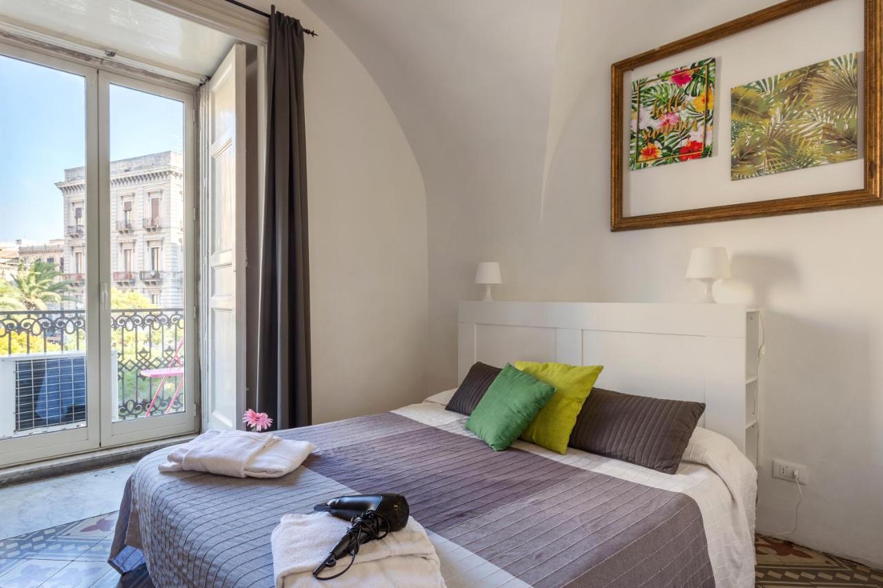 Triple Room with Balcony with square view,974342155:JPEG