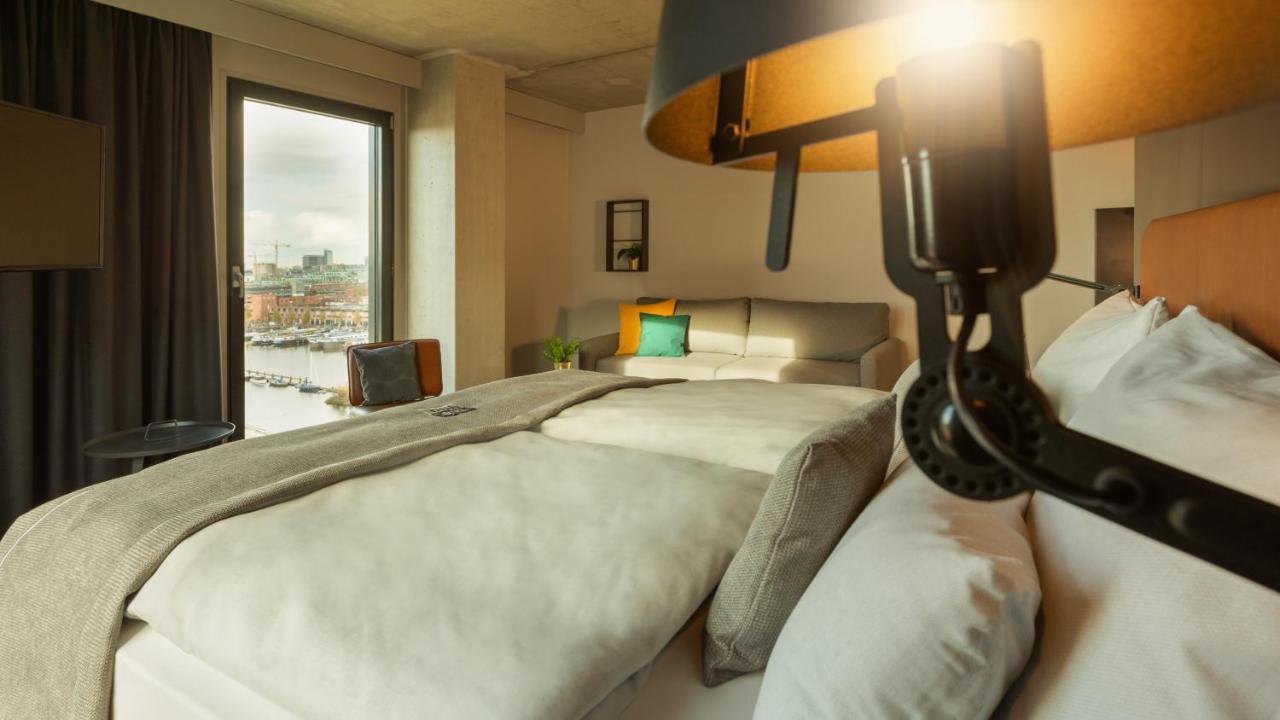 Quarto Queen Premium com Sofá-Cama