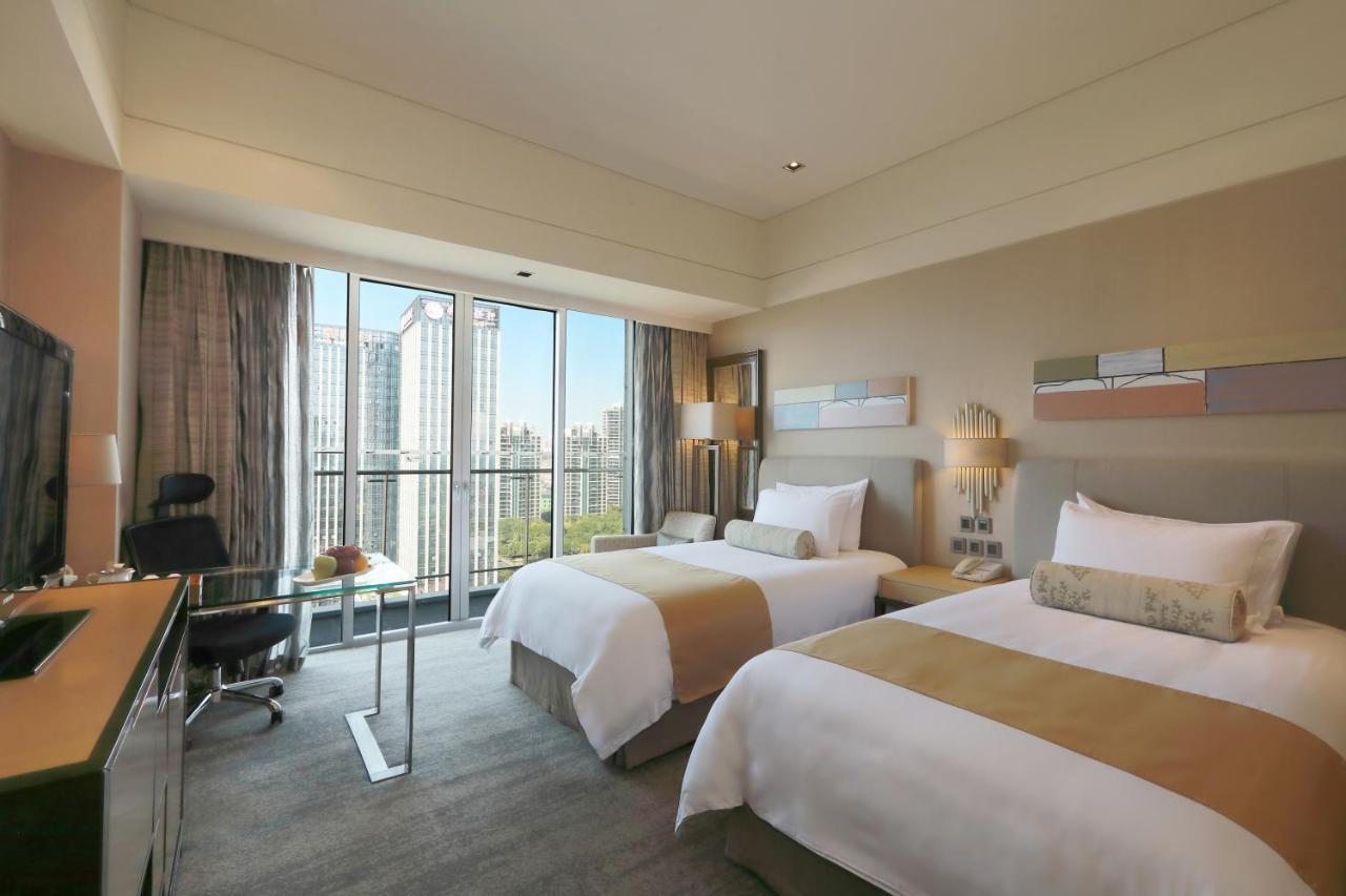 Deluxe CBD View Twin Room