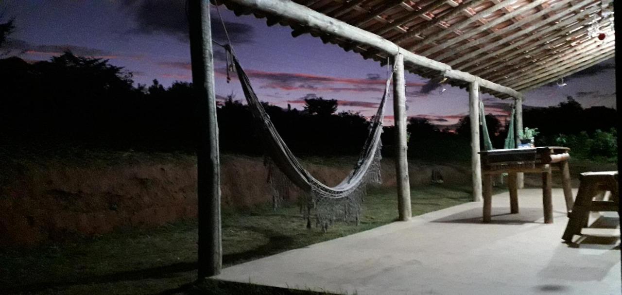 Quarto Grande com Cama de Casal ou 2 de Solteiro