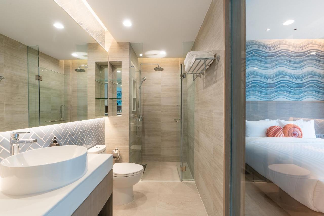 Superior Double or Twin Room with Pool View