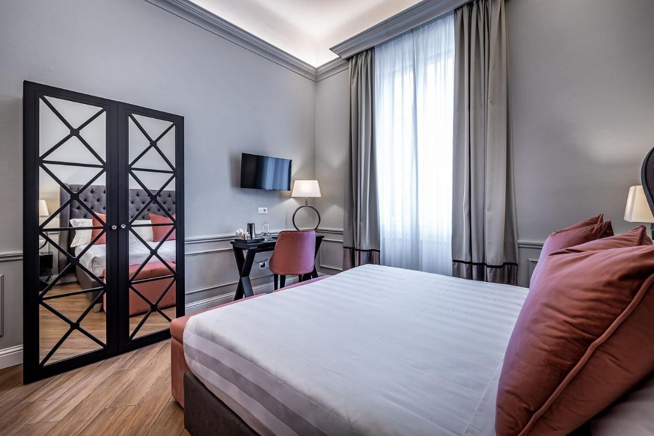 Queen Room double bed
