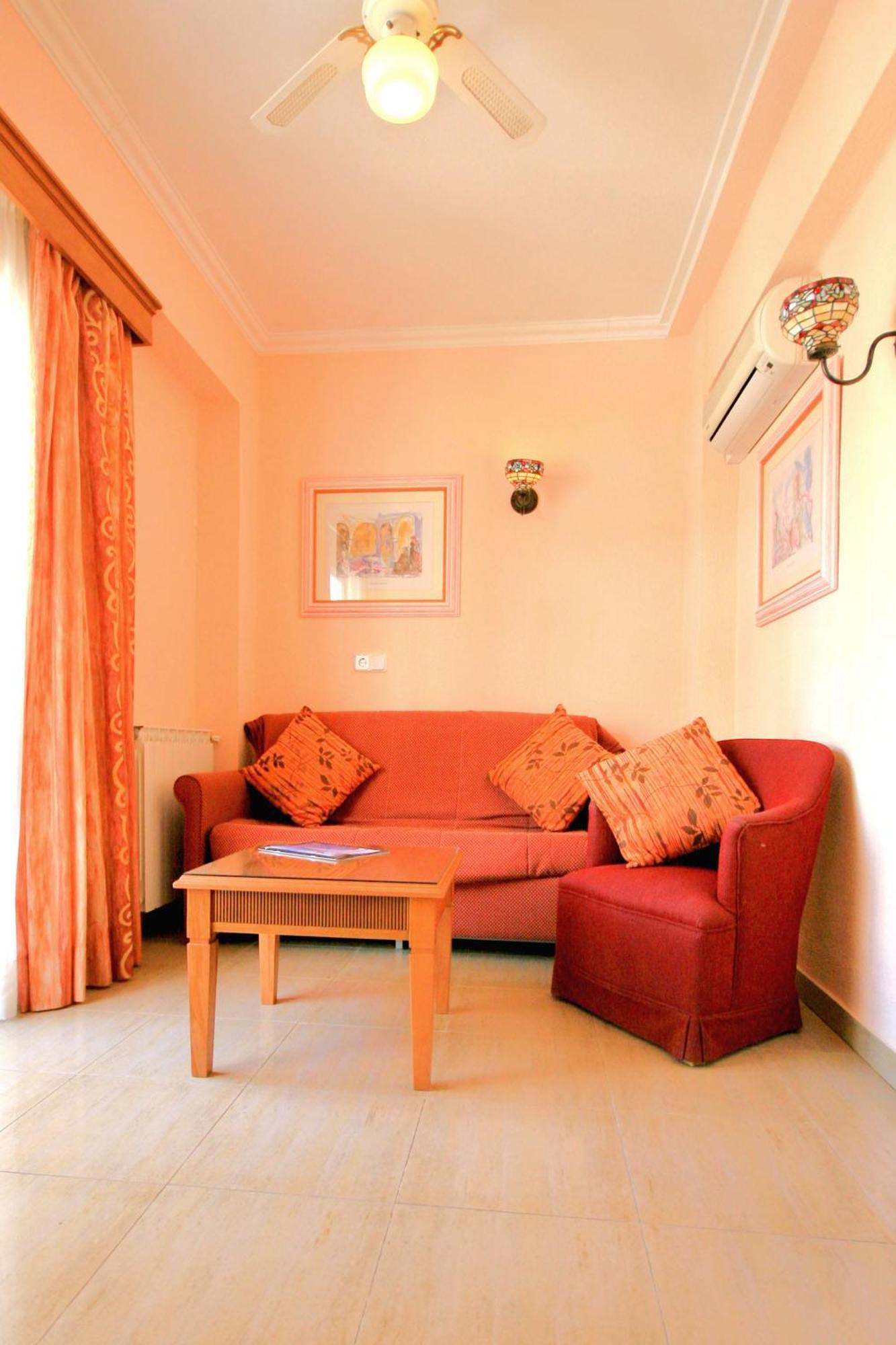 Junior Suite,1272346402:JPEG