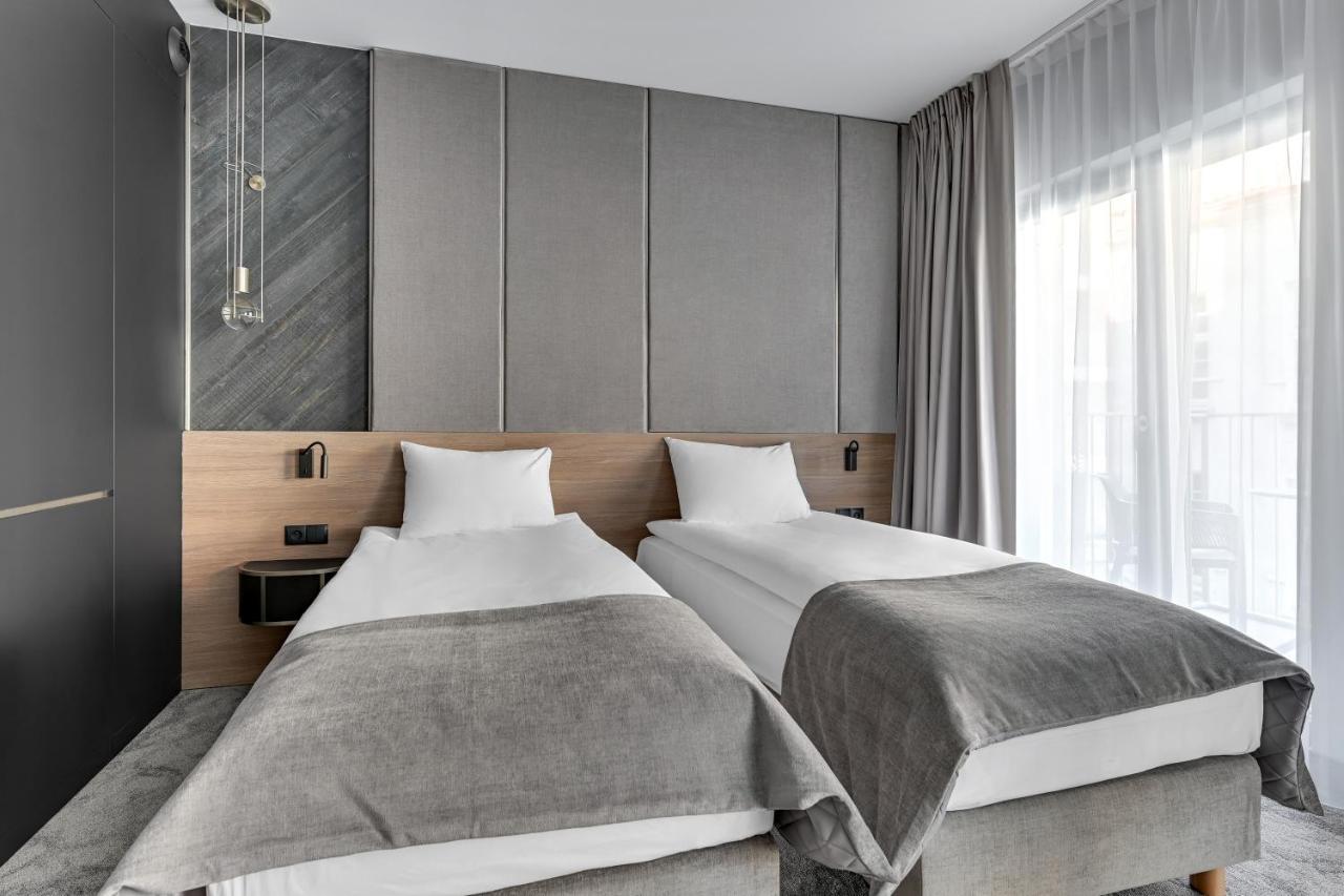 Superior King Room,993507556:JPEG