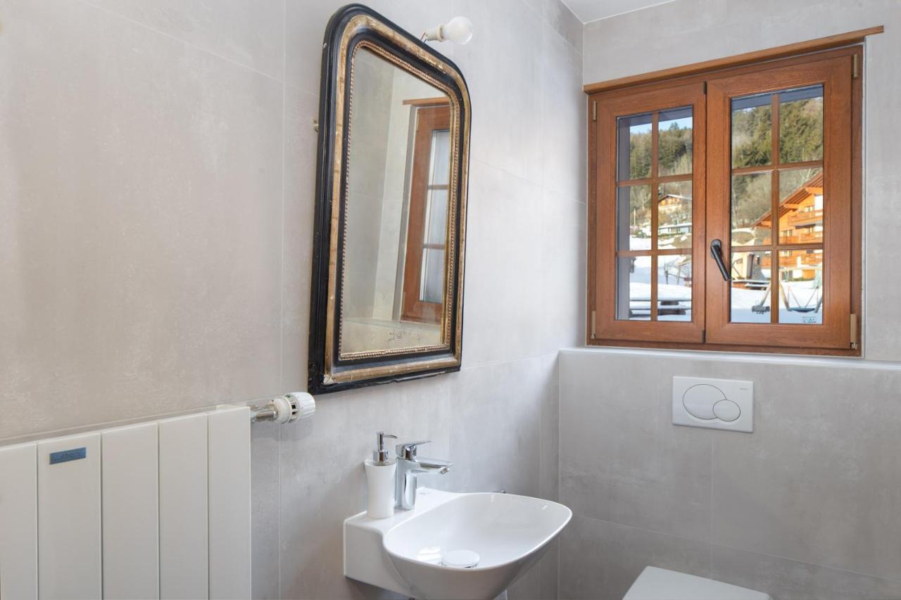 Tweepersoonskamer met Gedeelde Badkamer
