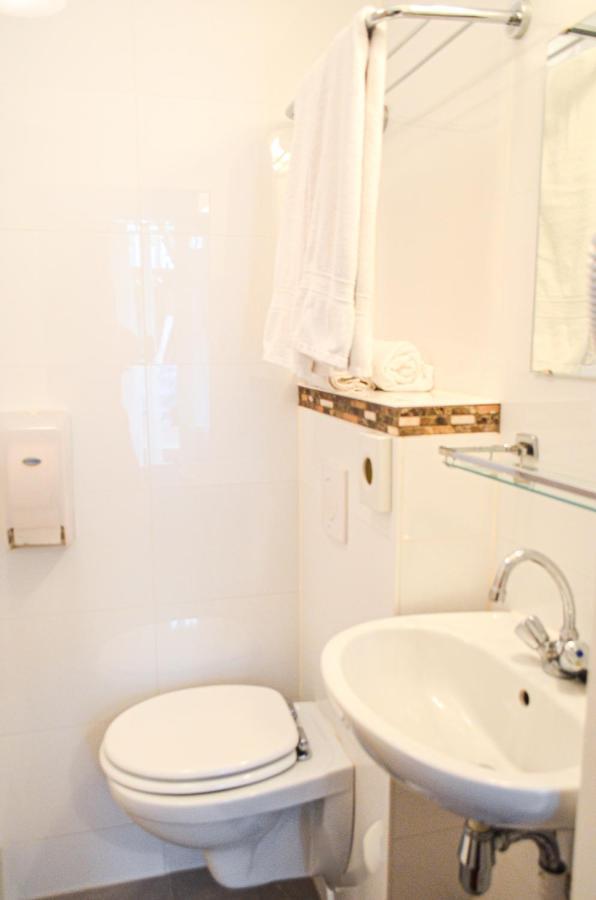 Twin Room with Private External Bathroom,998983185:JPEG