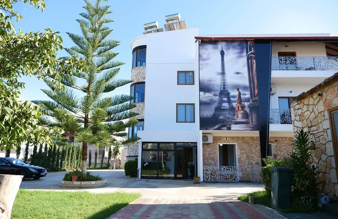 Ksamil Central Park Hotel-1