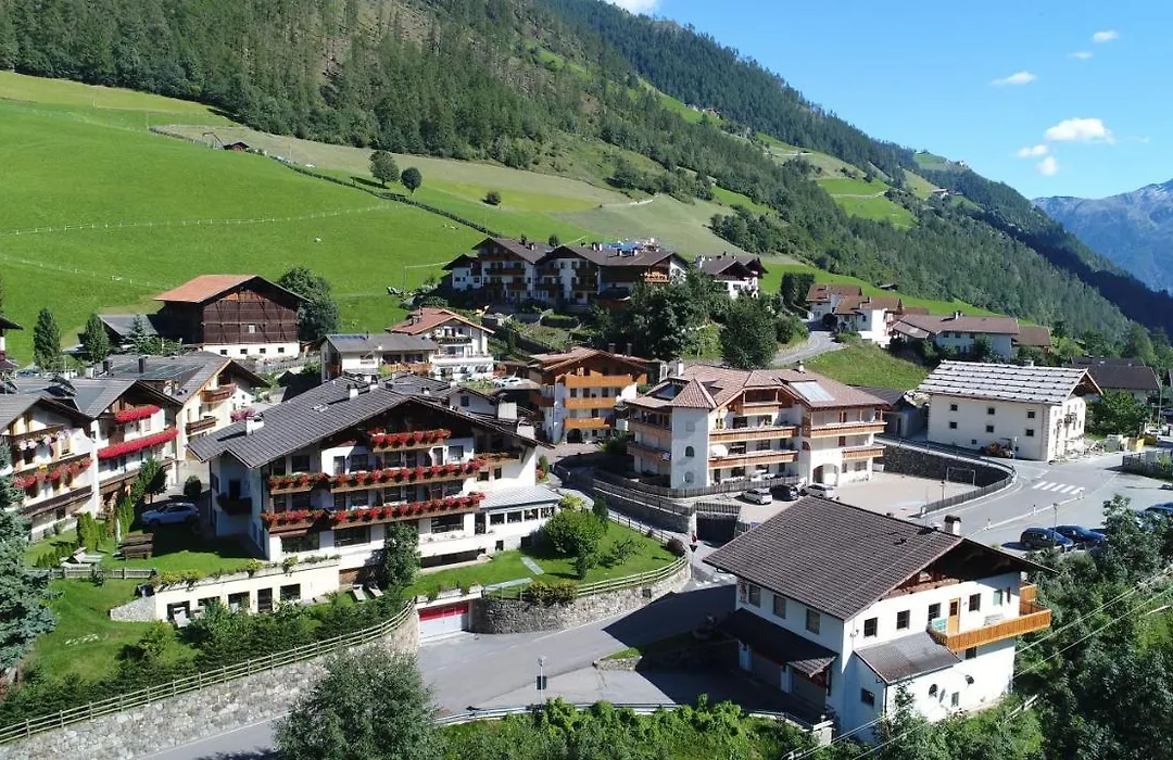 Hotel Am Fels-1