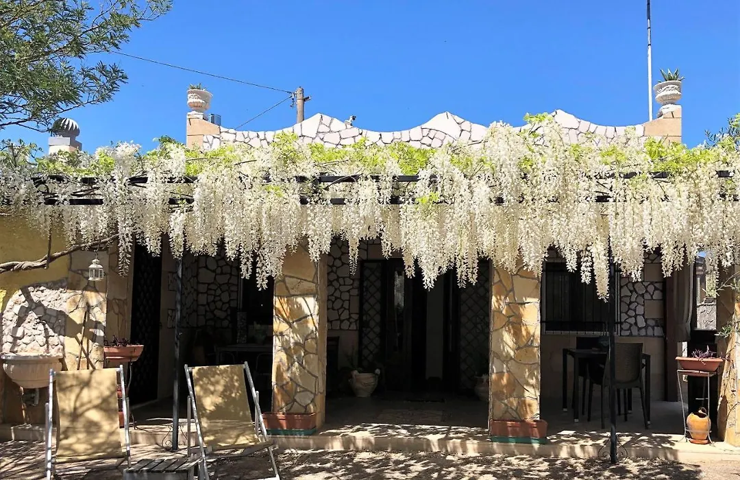 B&B Mandorla Amara-1