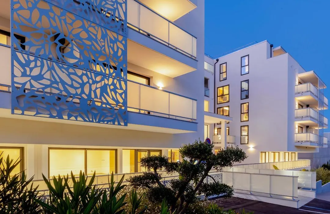 Lagrange Apart'Hotel Antibes Olympie-1