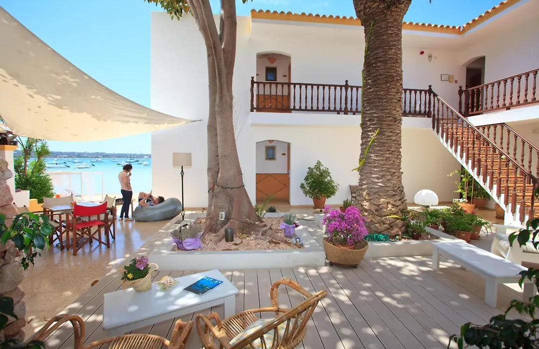 Hostal la Savina-1