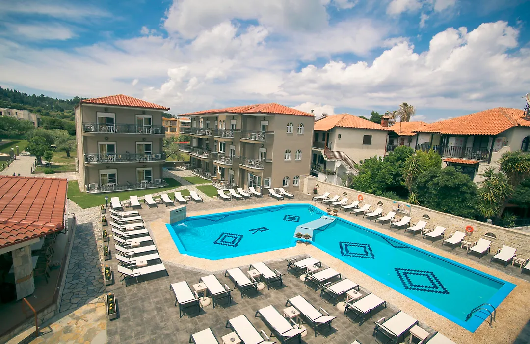 Royal Hotel And Suites-1