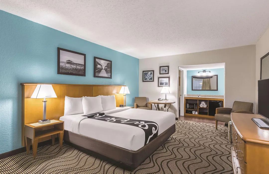 La Quinta Inn By Wyndham Cocoa Beach-Port Canaveral-1