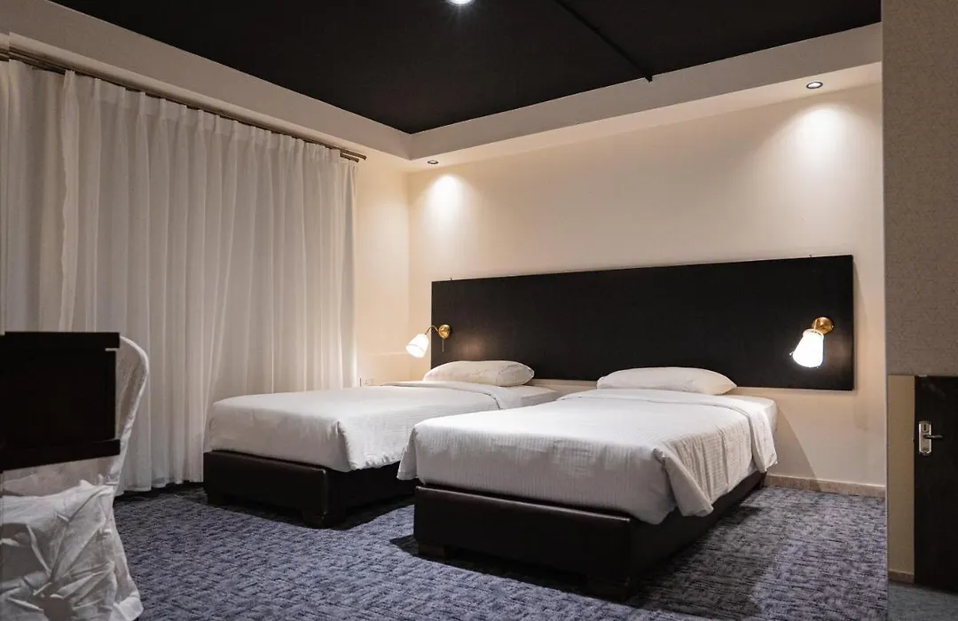 Diamond Hotel-1