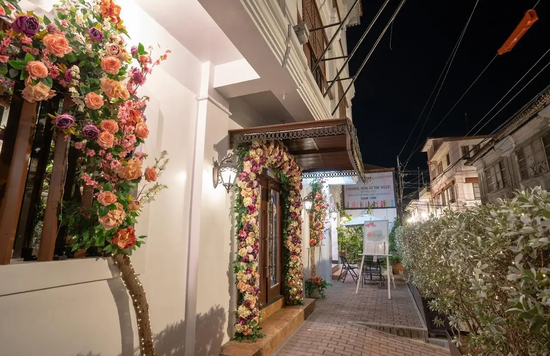 West Loch Park Hotel Vigan-1