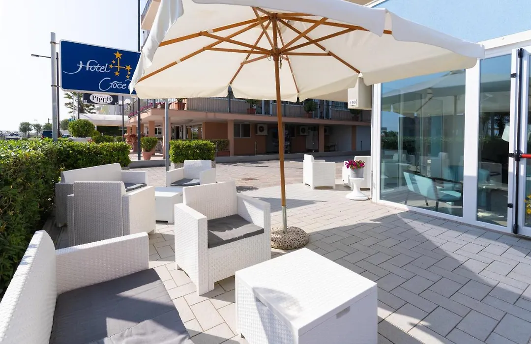 Hotel Croce Del Sud-1