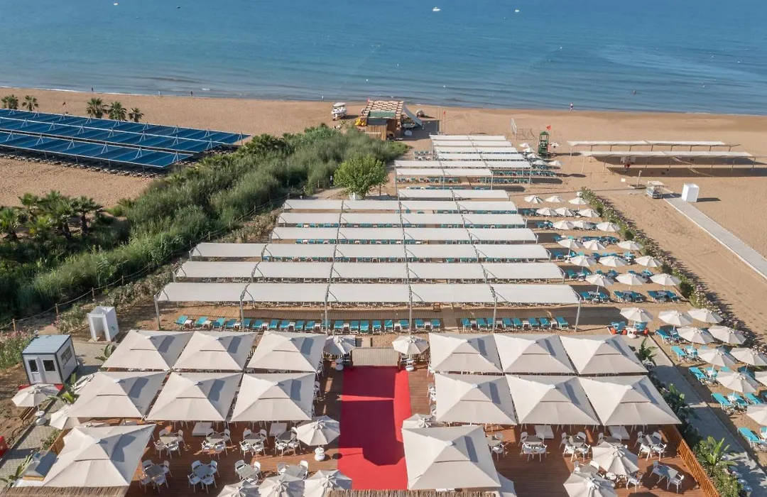 Arcanus Hotels Trendline Side-1