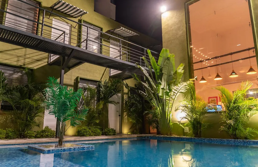 Oasis Tropical Hotel-1