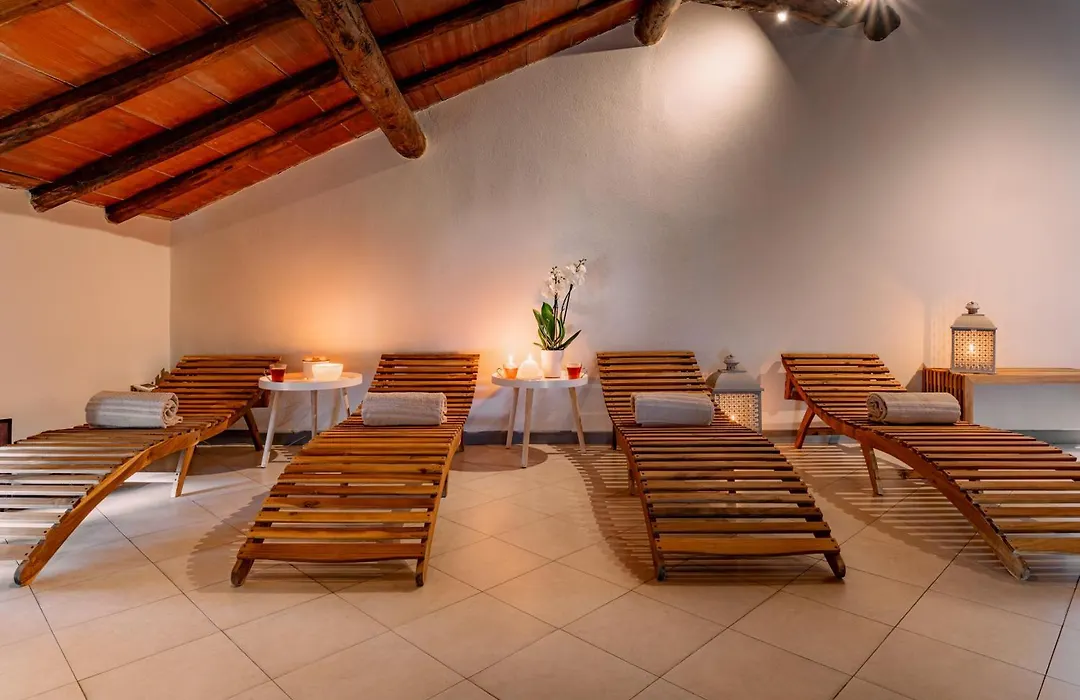 Villa Romantica Wellness & Spa-1