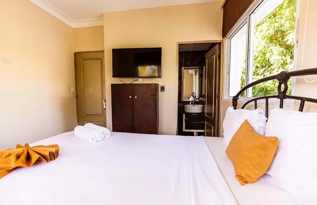 Hostal Las Rosas de Punta Cana-1